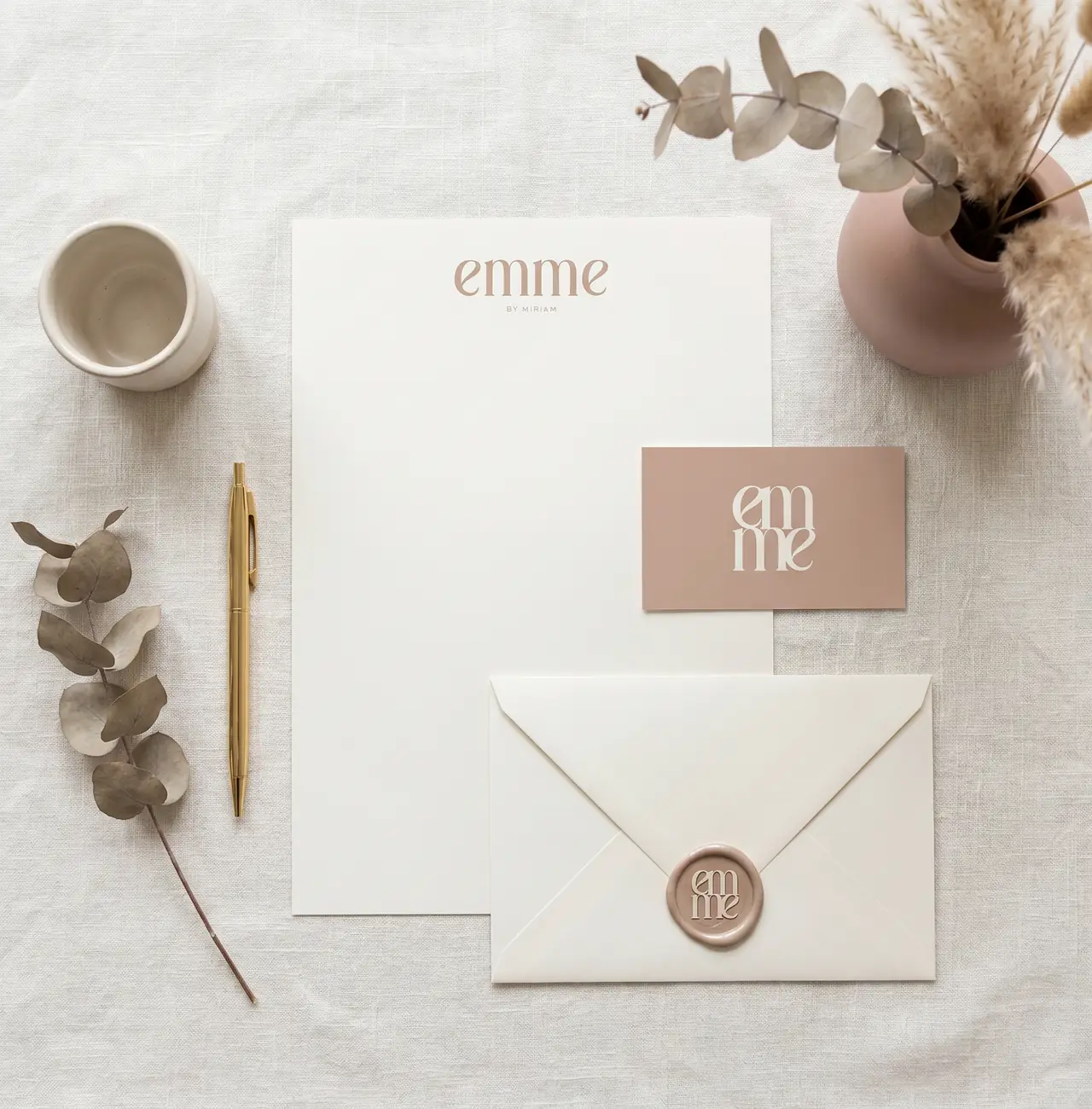 Emme Wigs, image 9